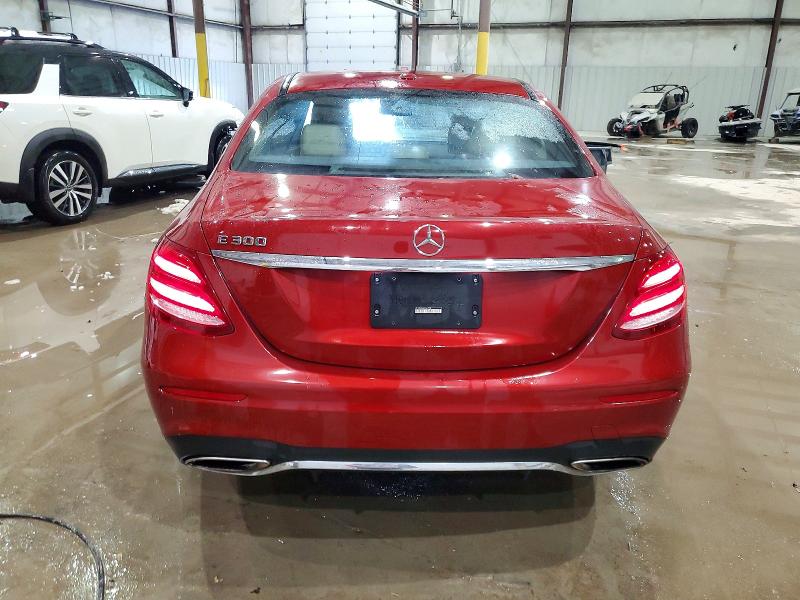 Photo 6 from auction – 2017 MERCEDES-BENZ E with VIN WDDZF4JB0HA196739