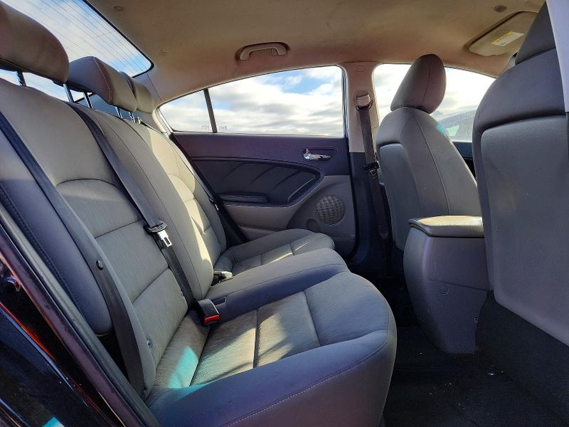 Photo 10 from auction – 2015 KIA FORTE LX with VIN KNAFK4A68F5368417