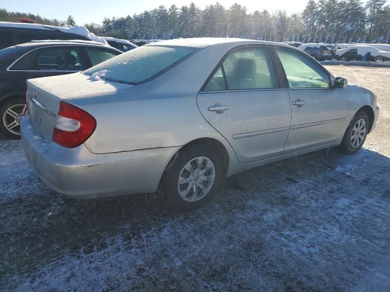 Photo 3 from auction – 2003 TOYOTA CAMRY LE with VIN 4T1BE32K83U132586