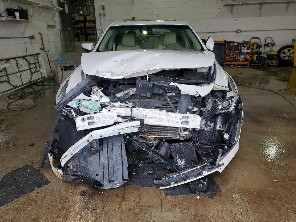 Photo 5 from auction – 2015 CADILLAC CTS PREMIU with VIN 1G6AZ5S35F0135713