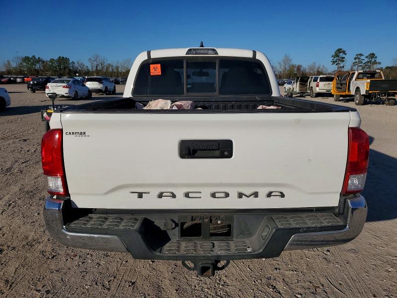 Photo 6 from auction – 2017 TOYOTA TACOMA with VIN 5TFAZ5CN5HX033142