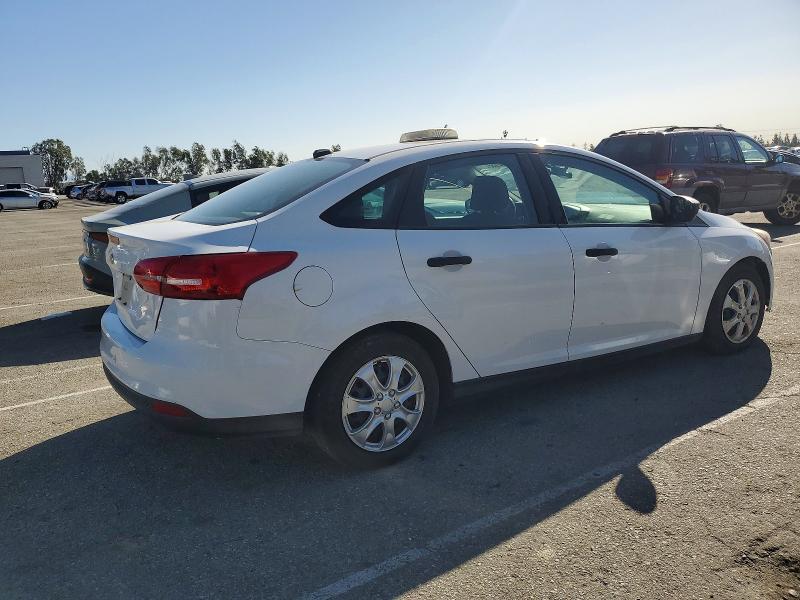 Photo 3 from auction – 2017 FORD FOCUS with VIN 1FADP3E21HL329198
