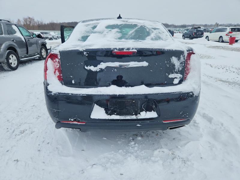 Photo 6 from auction – 2019 CHRYSLER 300 S with VIN 2C3CCAGG7KH634440