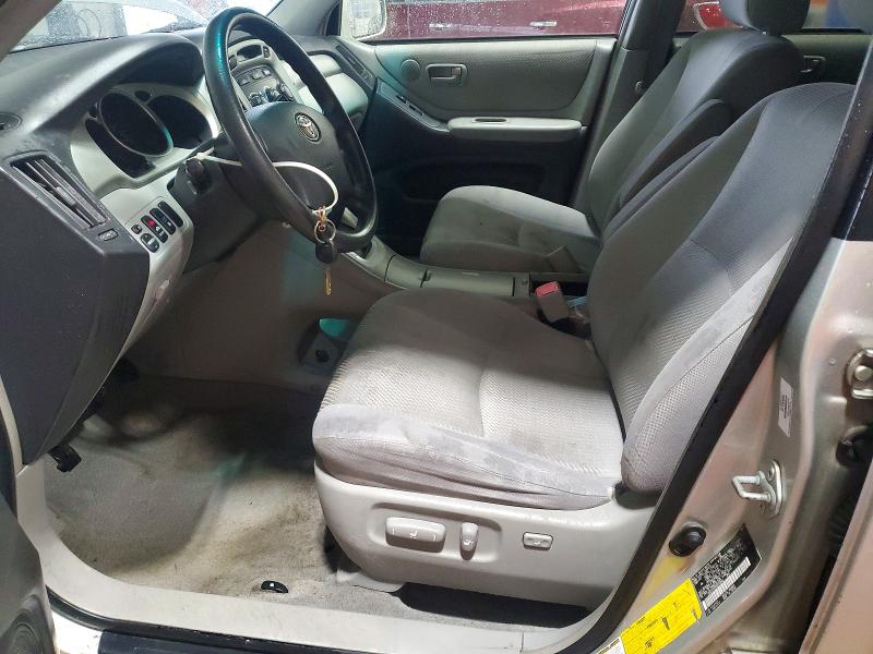 Photo 7 from auction – 2005 TOYOTA HIGHLANDER with VIN JTEEP21A550070066