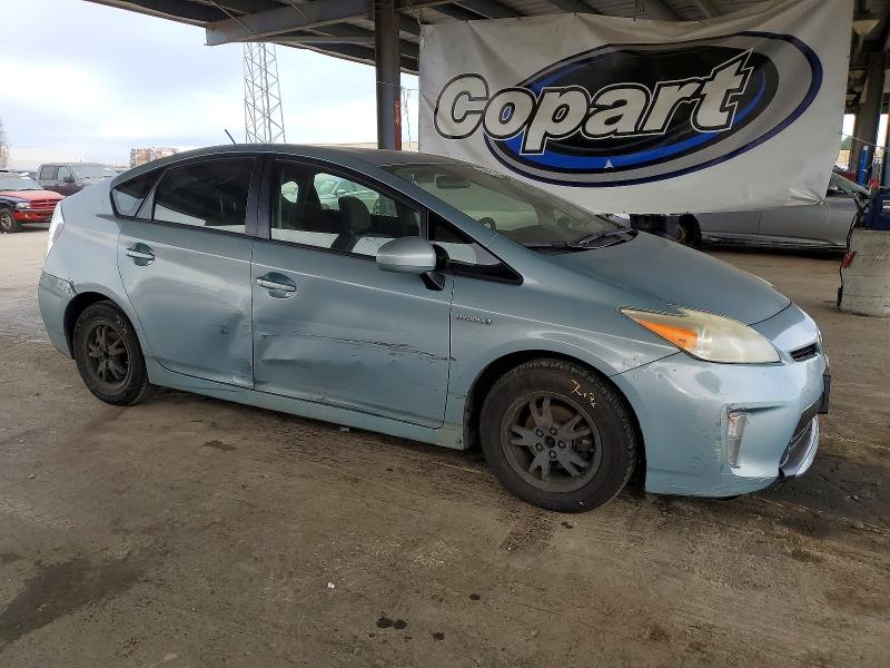 Photo 4 from auction – 2013 TOYOTA PRIUS with VIN JTDKN3DU1D1689944