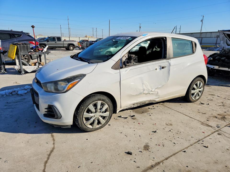 CHEVROLET SPARK 2016 مع رقم تعريف المركبة KL8CB6SAXGC571402 - صورة من المزاد