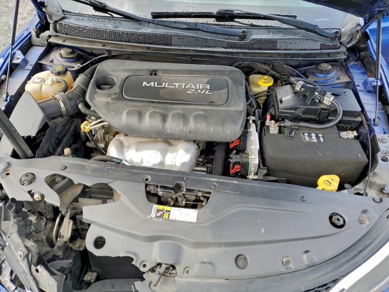Foto 11 de la subasta – 2015 CHRYSLER 200 C con VIN 1C3CCCCB6FN561077