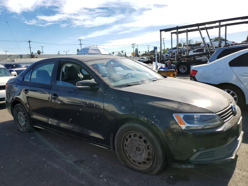 Photo 4 from auction – 2012 VOLKSWAGEN JETTA SE with VIN 3VWDP7AJ5CM339882
