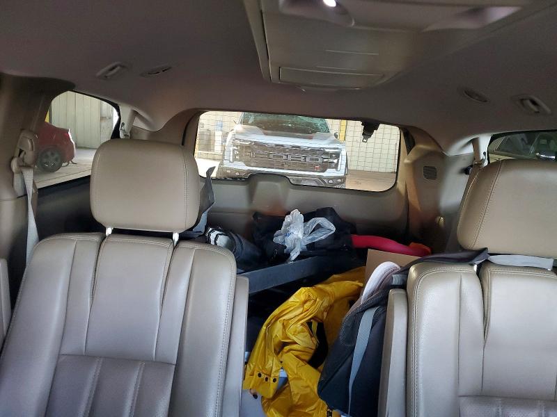 Photo 10 from auction – 2012 CHRYSLER TOWN & COU with VIN 2C4RC1BG9CR367794