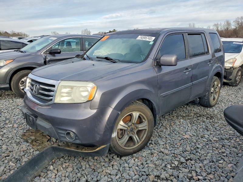 HONDA PILOT SE 2015 with VIN 5FNYF3H31FB026425 - Photo from auction