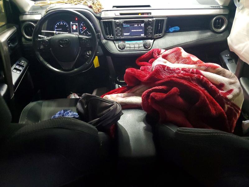 Photo 8 from auction – 2017 TOYOTA RAV4 with VIN JTMWFREVXHJ713477
