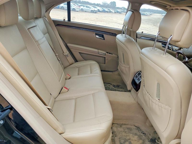 Photo 10 from auction – 2011 MERCEDES-BENZ S 550 with VIN WDDNG7BB9BA405835