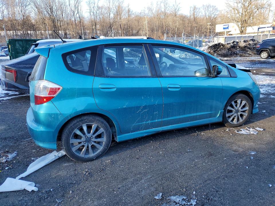 Photo 3 from auction – 2012 HONDA FIT SPORT with VIN JHMGE8H54CC010790