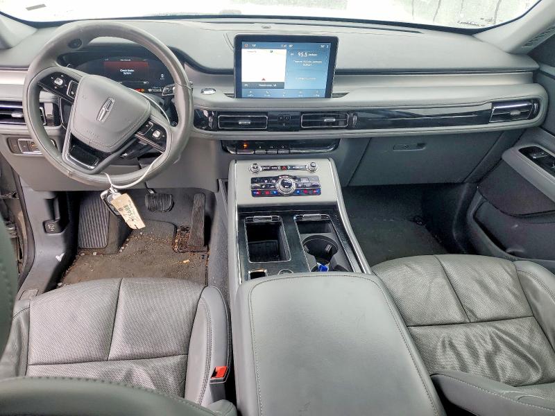 Photo 8 from auction – 2020 LINCOLN AVIATOR RE with VIN 5LM5J7WC2LGL23449