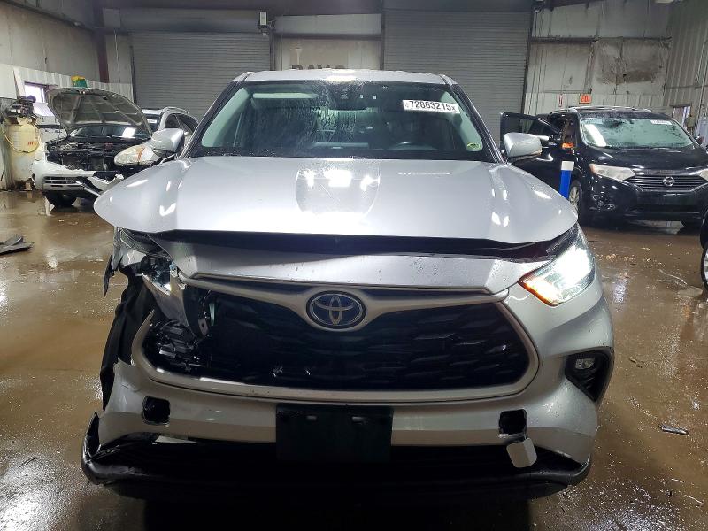 Photo 5 from auction – 2022 TOYOTA HIGHLANDER with VIN 5TDBBRCH1NS559280