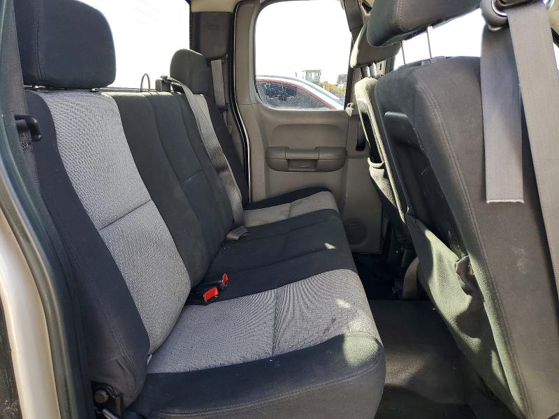 Photo 10 from auction – 2007 CHEVROLET SILVERADO with VIN 1GCEC19C07Z513075
