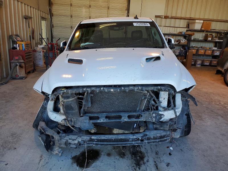 Фото 5 с аукциона – 2014 RAM 1500 с VIN 3C6JR6CT0EG132026