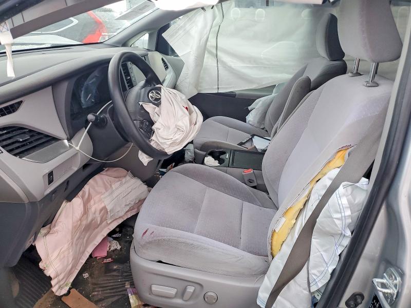 Photo 7 from auction – 2020 TOYOTA SIENNA LE with VIN 5TDKZ3DC7LS064252