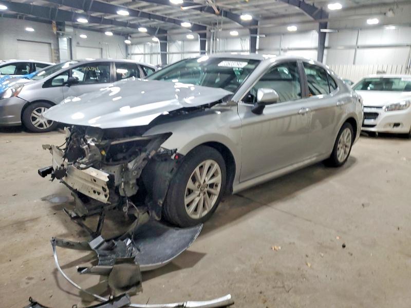 Photo 1 from auction – 2022 TOYOTA CAMRY LE with VIN 4T1C11AK7NU651833