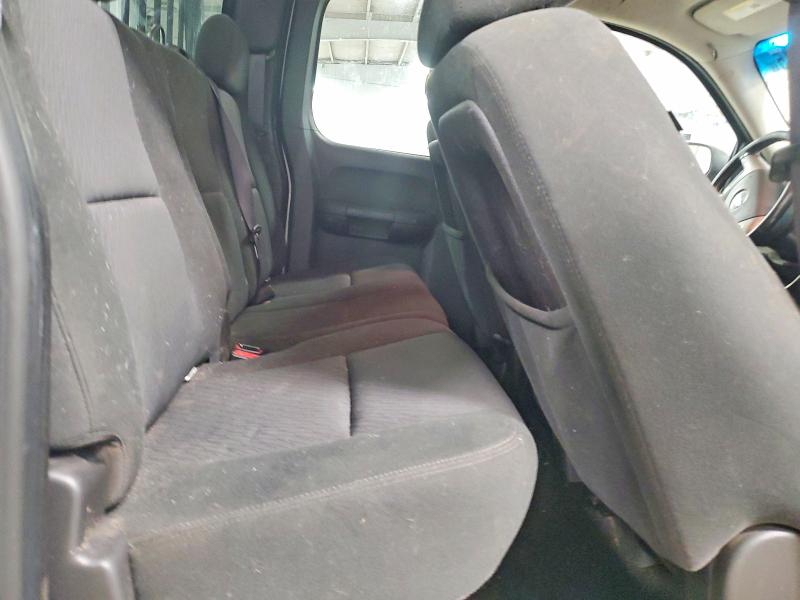 Photo 10 from auction – 2011 CHEVROLET SILVERADO with VIN 1GCRCSE06BZ374159