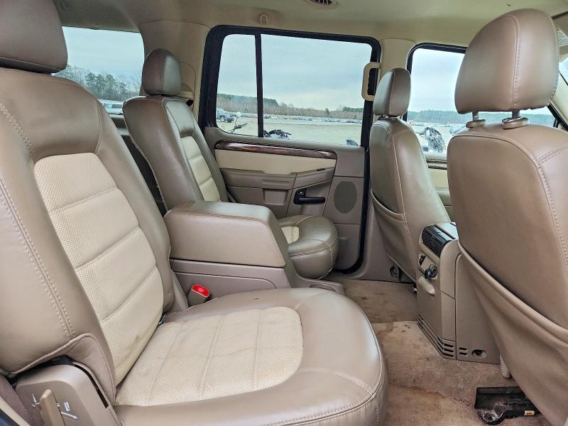 Photo 11 from auction – 2004 FORD EXPLORER with VIN 1FMZU64K94UB07245