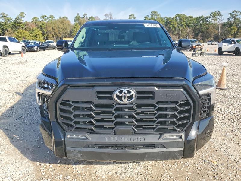 Photo 5 from auction – 2022 TOYOTA TUNDRA CRE with VIN 5TFLA5AB0NX017032
