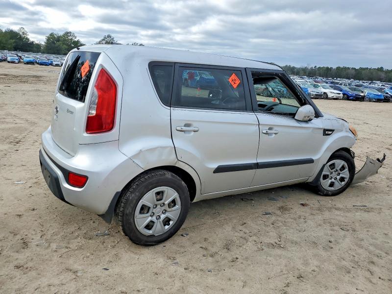 Photo 3 from auction – 2012 KIA SOUL with VIN KNDJT2A58C7399348