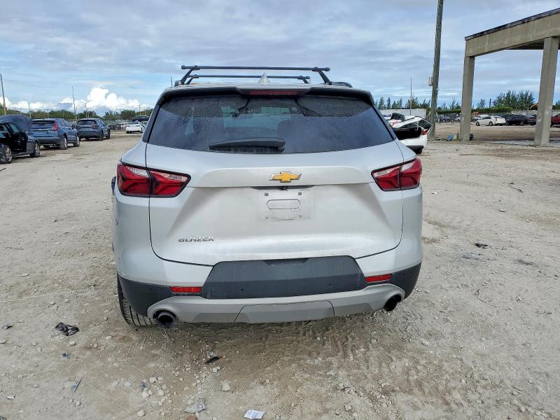 Photo 6 from auction – 2020 CHEVROLET BLAZER 3LT with VIN 3GNKBDRS4LS545136