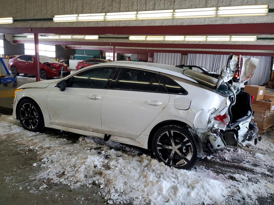Photo 2 from auction – 2023 KIA K5 with VIN 5XXG64J26PG214150