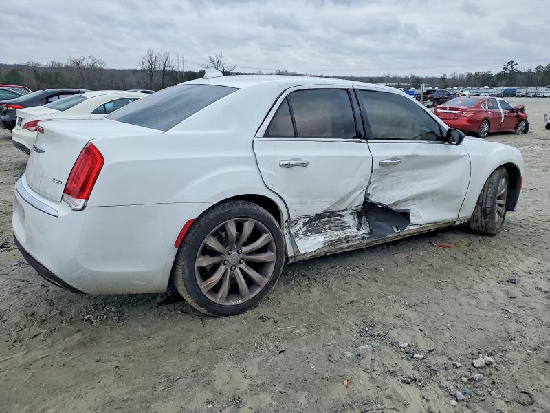 Photo 3 from auction – 2018 CHRYSLER 300 with VIN 2C3CCAEG9JH194075
