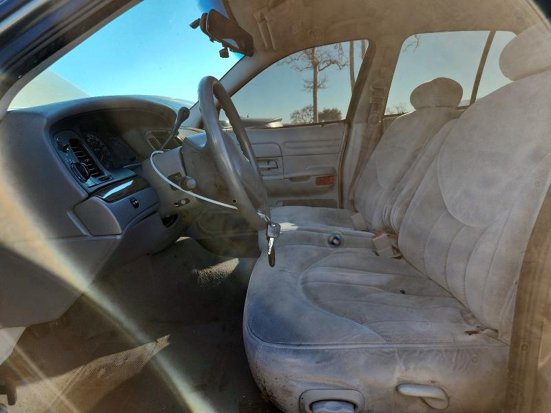 Photo 7 from auction – 2002 FORD CROWN VICTORIA with VIN 2FAFP73WX2X111308