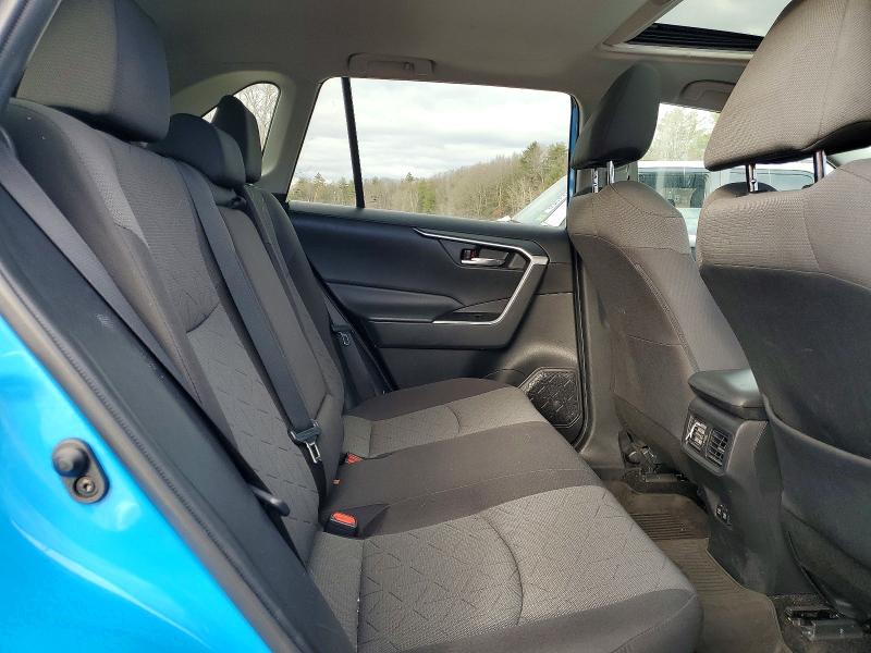 Photo 11 from auction – 2020 TOYOTA RAV4 with VIN 4T3RWRFV2LU006511