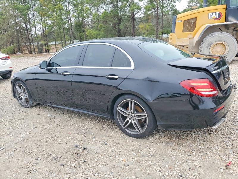 Photo 2 from auction – 2018 MERCEDES-BENZ E 300 with VIN WDDZF4JB9JA340875