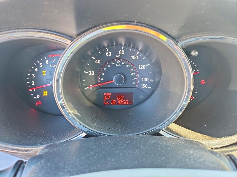 Photo 9 from auction – 2011 KIA SORENTO BA with VIN 5XYKTCA12BG105659