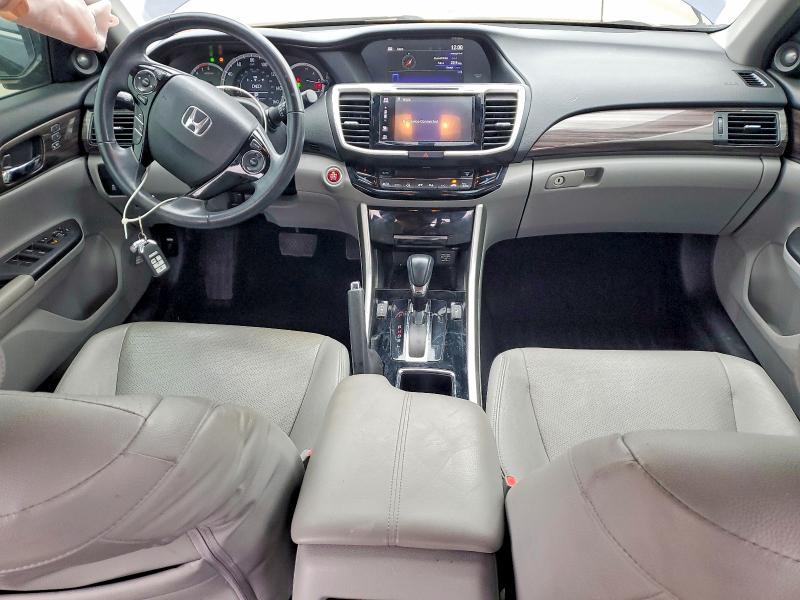 Photo 8 from auction – 2017 HONDA ACCORD with VIN 1HGCR2F86HA245727