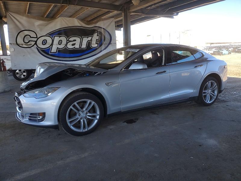 TESLA MODEL S 2013 with VIN 5YJSA1CG3DFP18086 - Photo from auction
