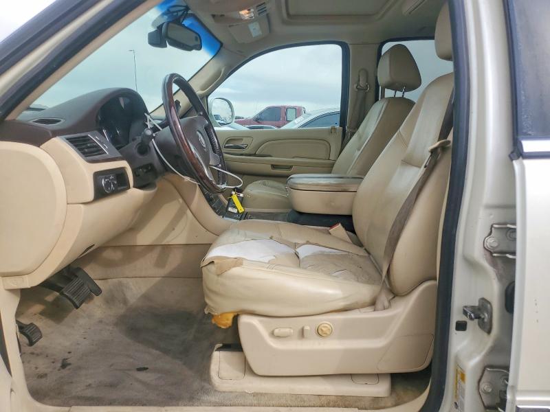 Photo 7 from auction – 2008 CADILLAC ESCALADE L with VIN 1GYFK63868R220186