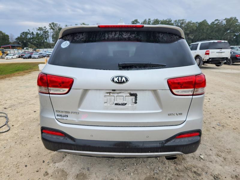 Photo 6 from auction – 2017 KIA SORENTO EX with VIN 5XYPHDA55HG286734