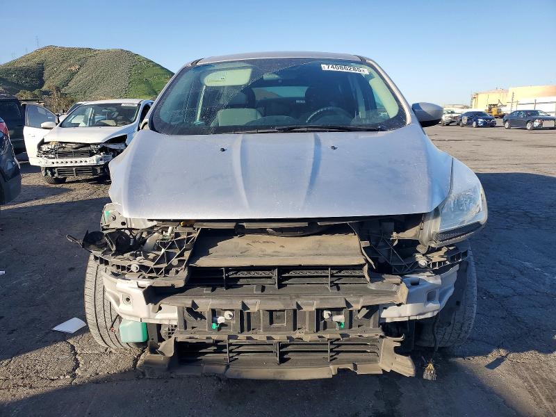 Photo 5 from auction – 2016 FORD ESCAPE with VIN 1FMCU0GX1GUB60469