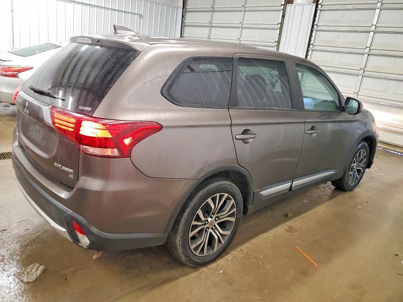 Photo 3 from auction – 2017 MITSUBISHI OUTLANDER with VIN JA4AZ3A38HZ036007