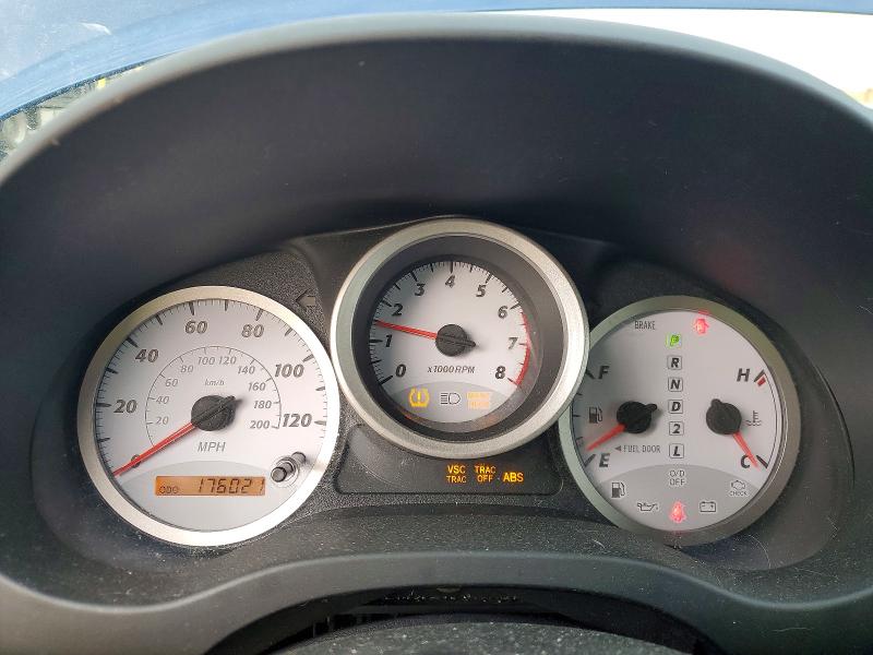 Photo 9 from auction – 2004 TOYOTA RAV4 with VIN JTEGD20V740037932
