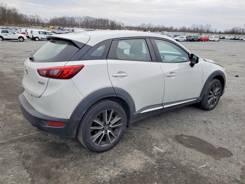 Photo 3 from auction – 2016 MAZDA CX-3 GRAND with VIN JM1DKBD70G0115075