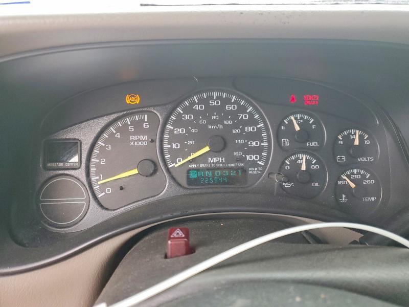 Photo 9 from auction – 2000 CHEVROLET SILVERADO with VIN 2GCEC19V3Y1294351