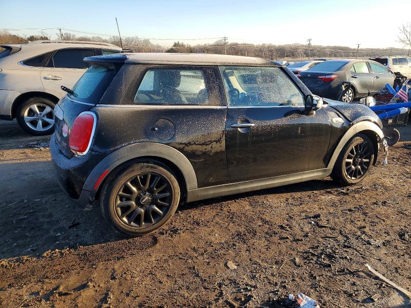 Photo 3 from auction – 2015 MINI COOPER with VIN WMWXM5C50FT938334