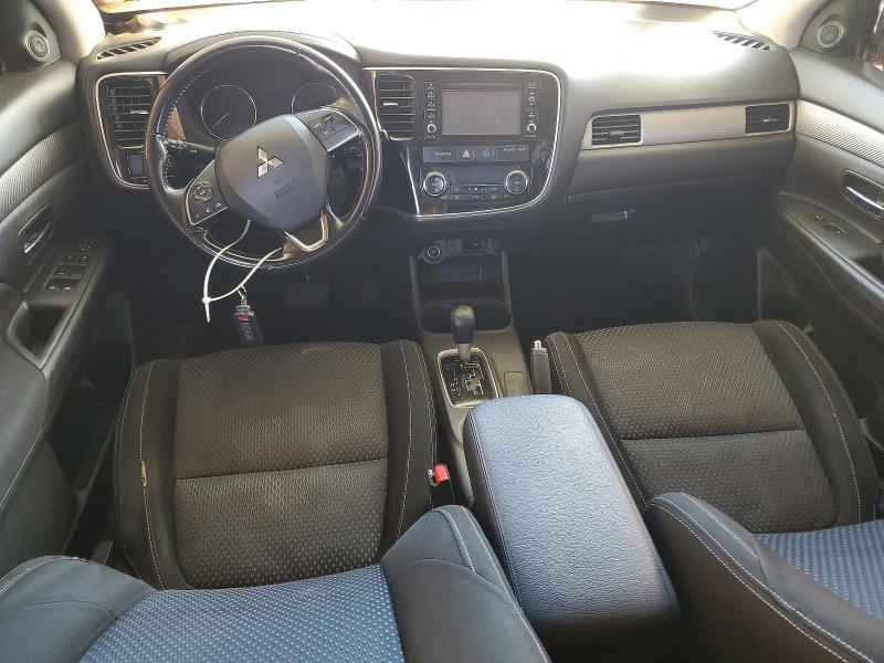 Foto 8 de la subasta – 2016 MITSUBISHI OUTLANDER con VIN JA4AD3A31GZ004352
