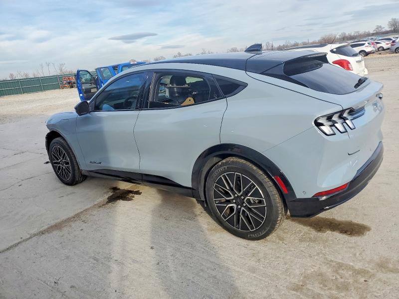 Photo 2 from auction – 2024 FORD MUSTANG MACH-E with VIN 3FMTK3SU2RMA48677