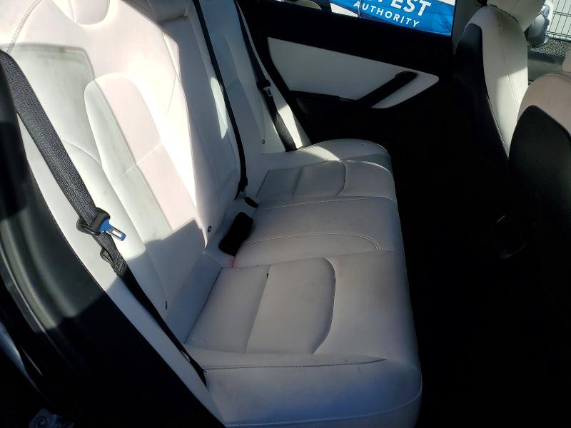 Photo 10 from auction – 2018 TESLA MODEL 3 with VIN 5YJ3E1EB3JF170676