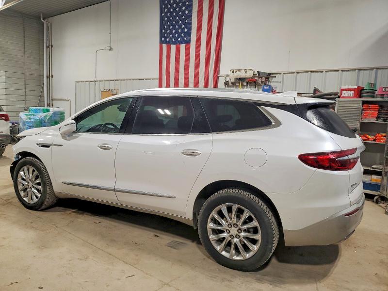 Photo 2 from auction – 2018 BUICK ENCLAVE ES with VIN 5GAEVAKW7JJ151753