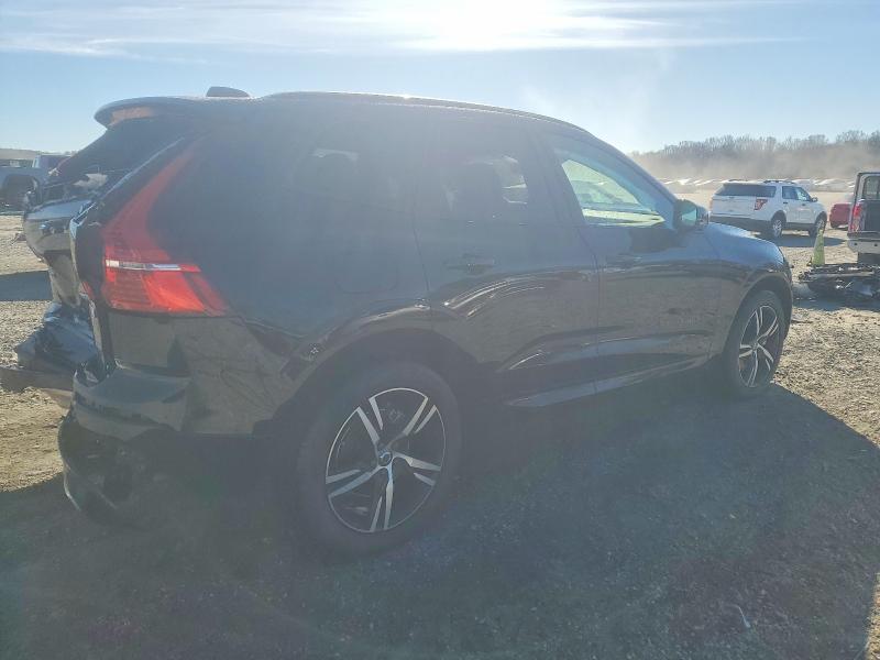 Photo 3 from auction – 2021 VOLVO XC60 with VIN YV4102DM1M1846647