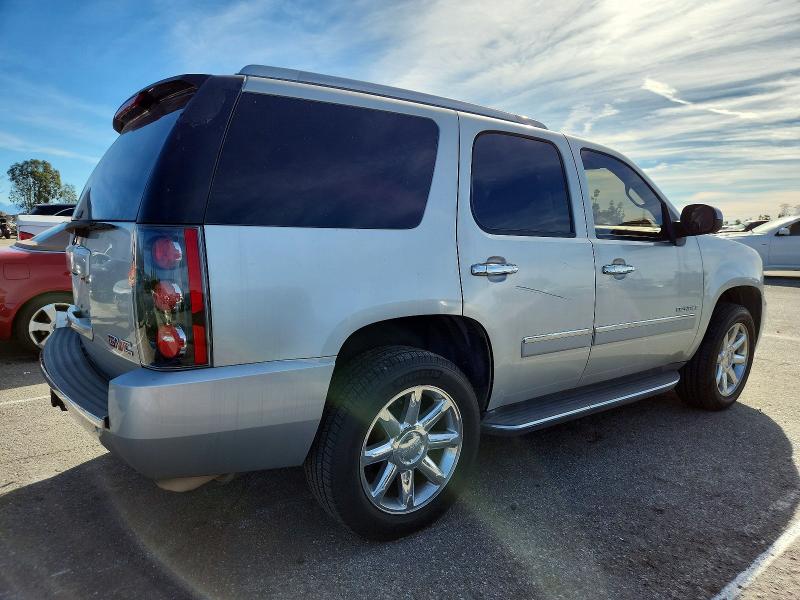 Photo 3 from auction – 2011 GMC YUKON DENA with VIN 1GKS2EEF0BR352043
